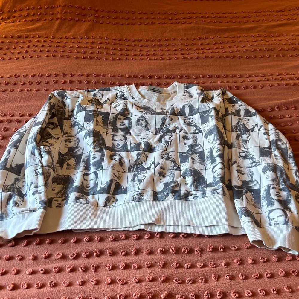 Taylor Swift The Eras Tour Cropped Pullover